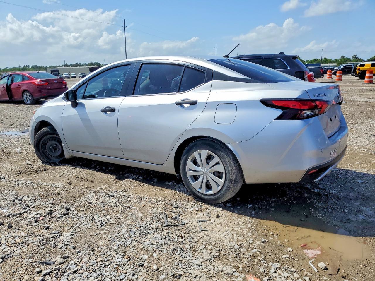 2020 Nissan Versa S - Image 2