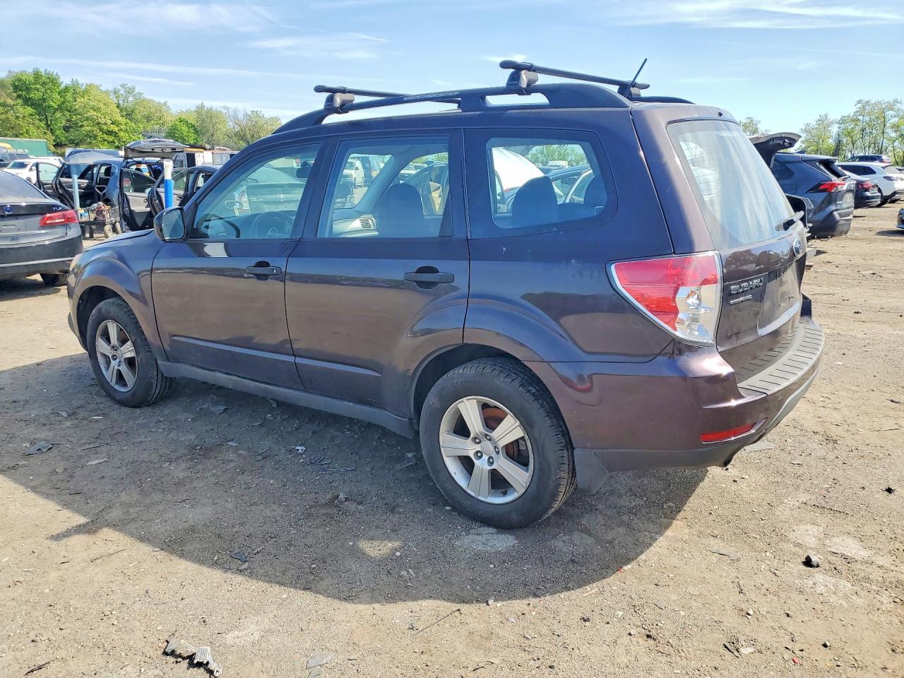 2013 Subaru Forester 2.5X - Фото 2