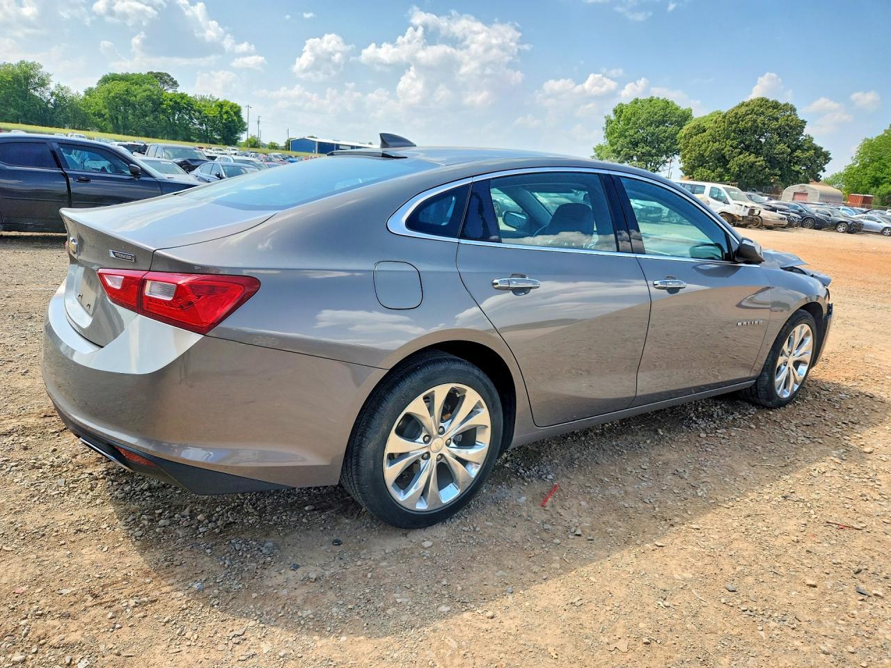 2018 Chevrolet Malibu Premier - Фото 3