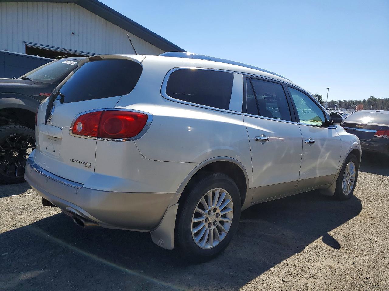 2012 Buick Enclave - Image 3
