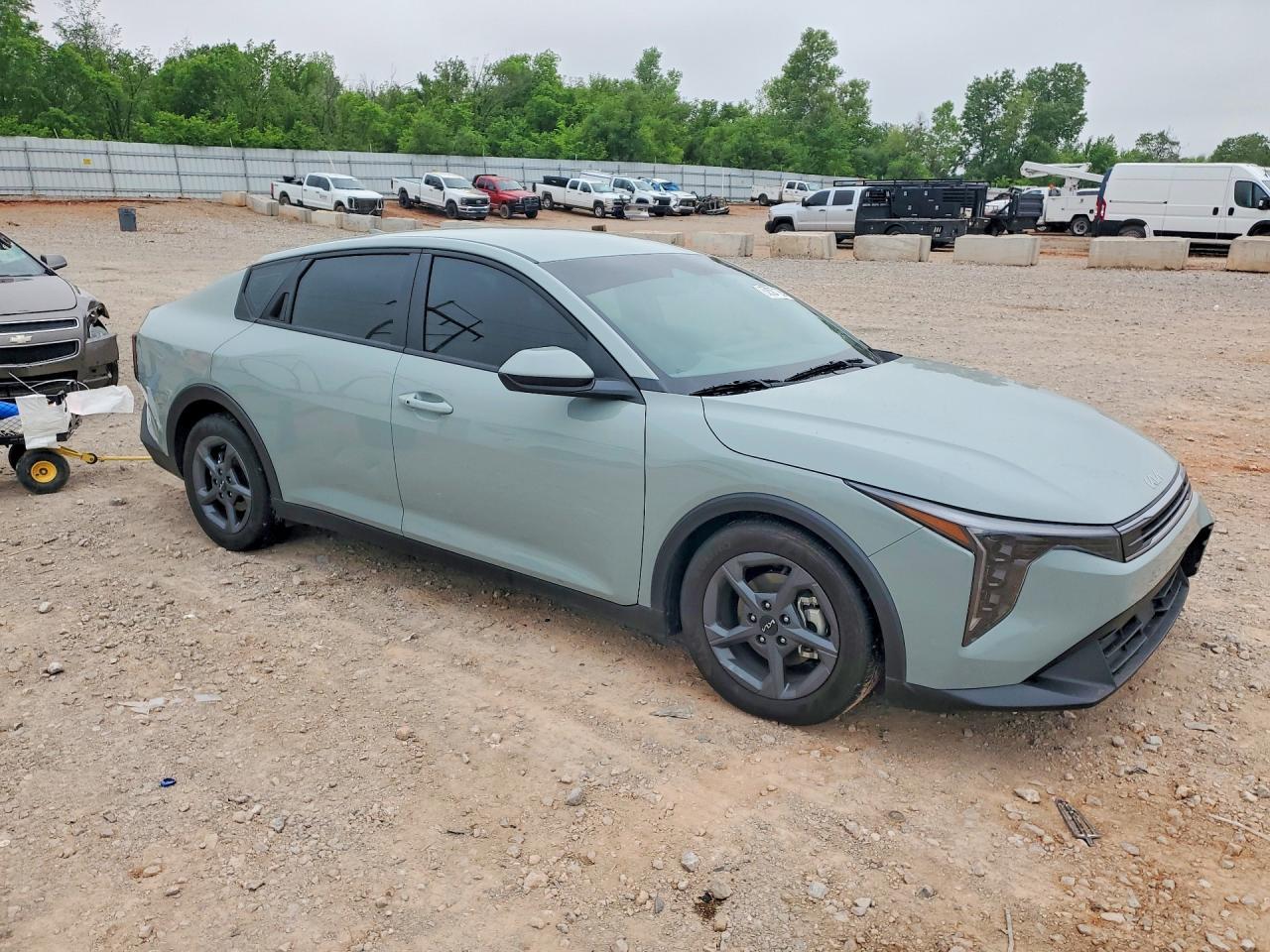 2025 Kia K4 Lxs - Image 4