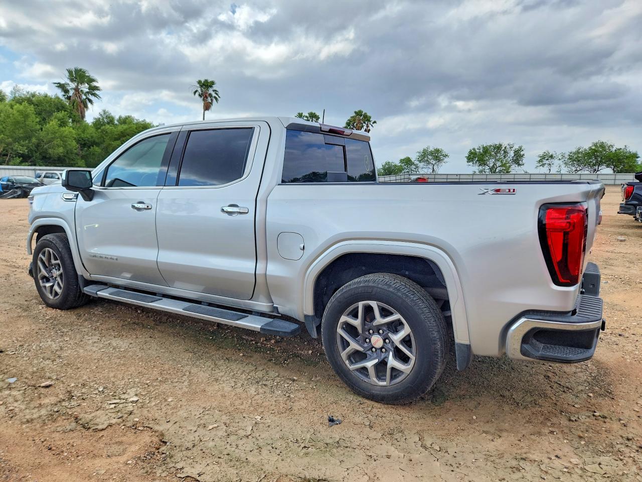 2022 GMC Sierra K1500 Slt - Фото 2