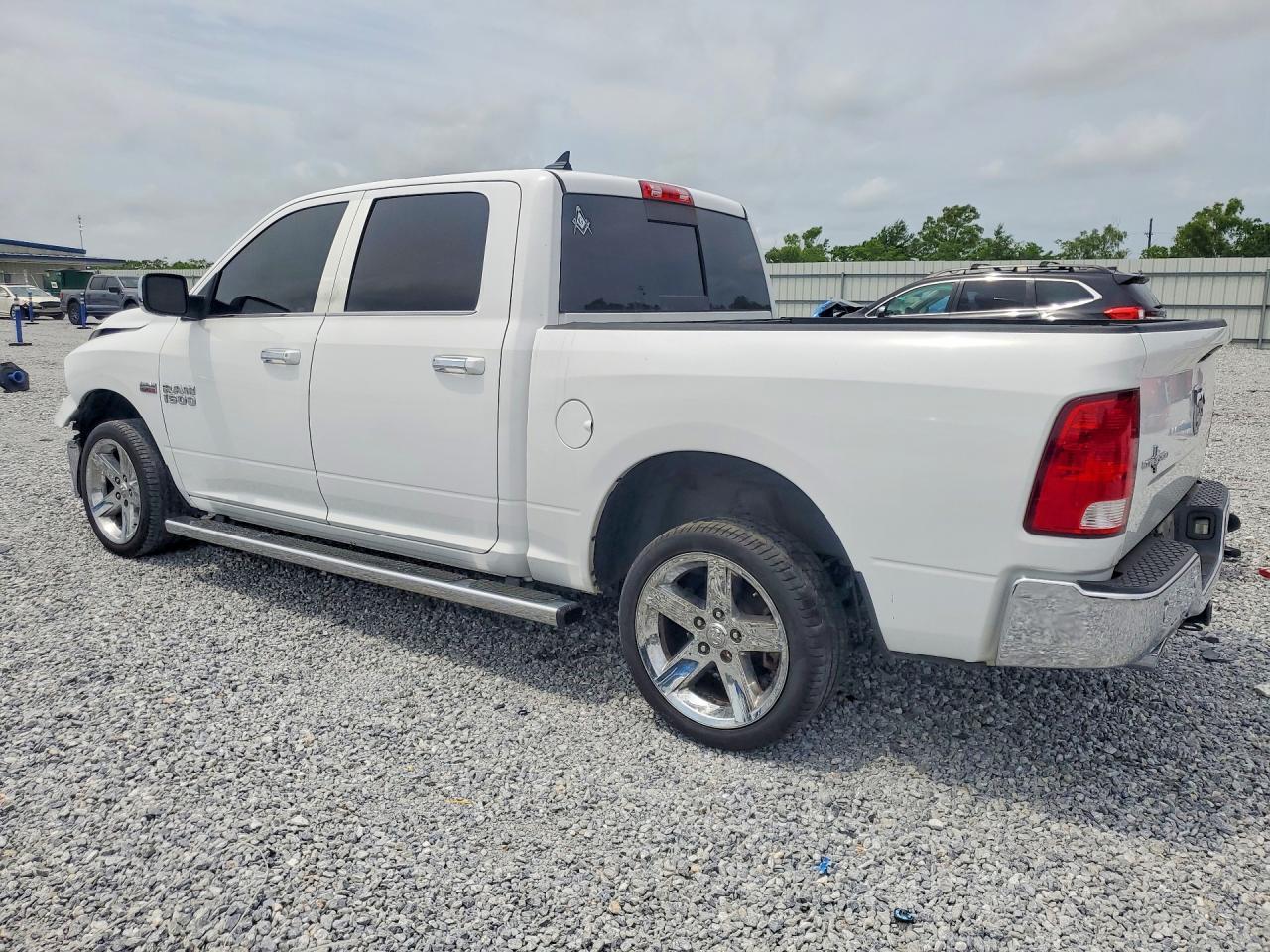 2018 Ram 1500 Slt - Image 2