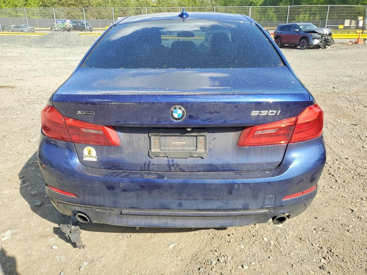 2019 BMW 530 Xi - Фото 6