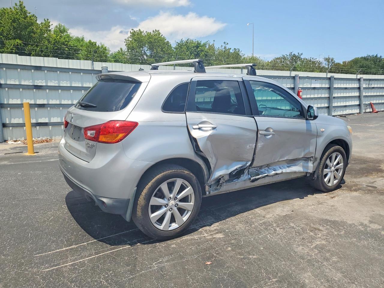 2014 Mitsubishi Outlander Sport Es - Фото 3