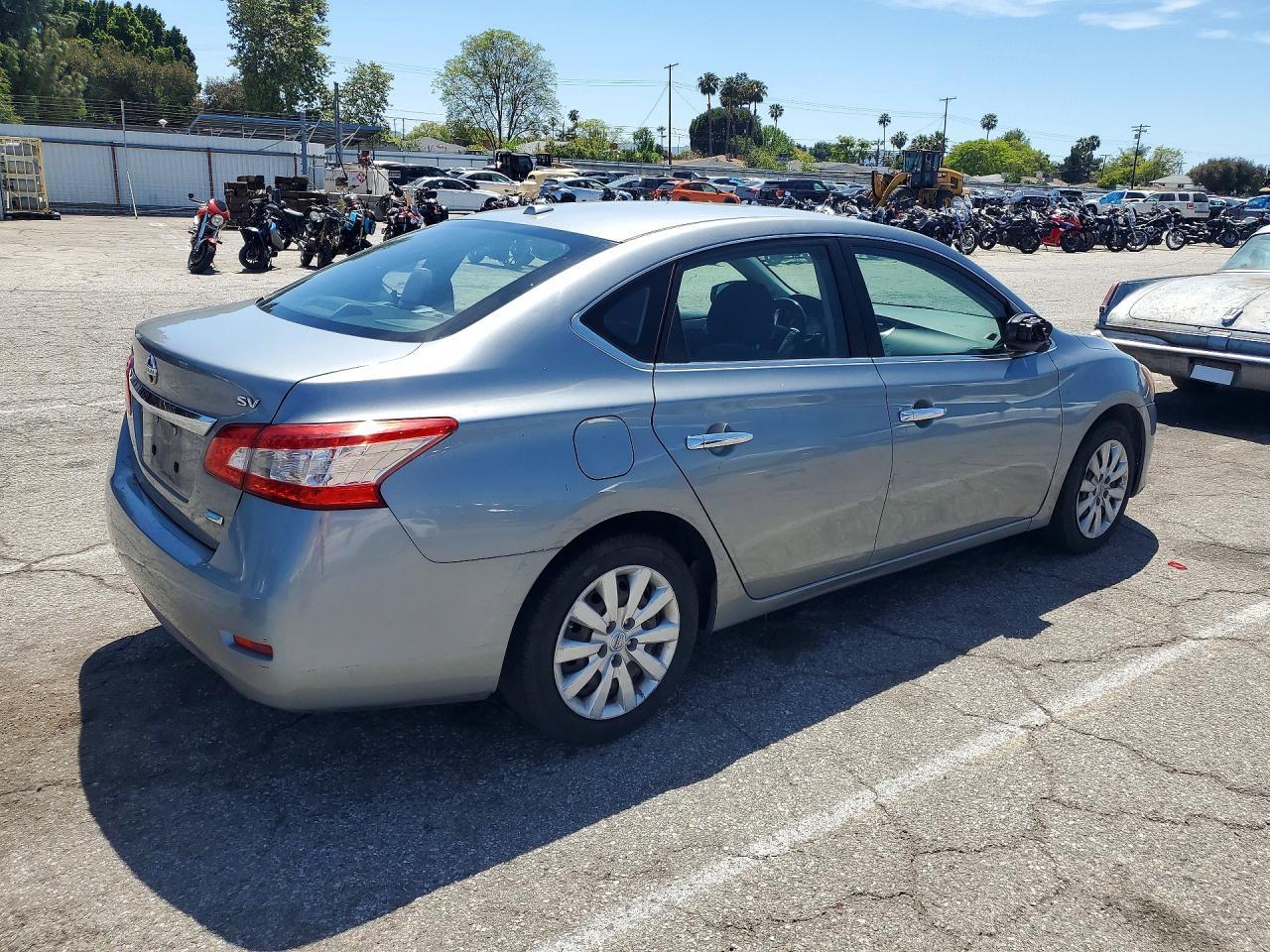 2013 Nissan Sentra S - Image 3