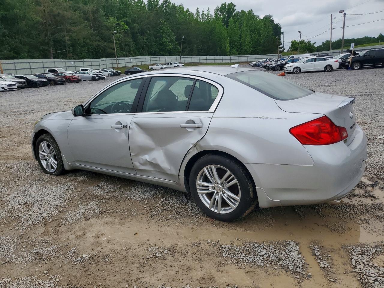 2011 Infiniti G25 Sedan X - Фото 2