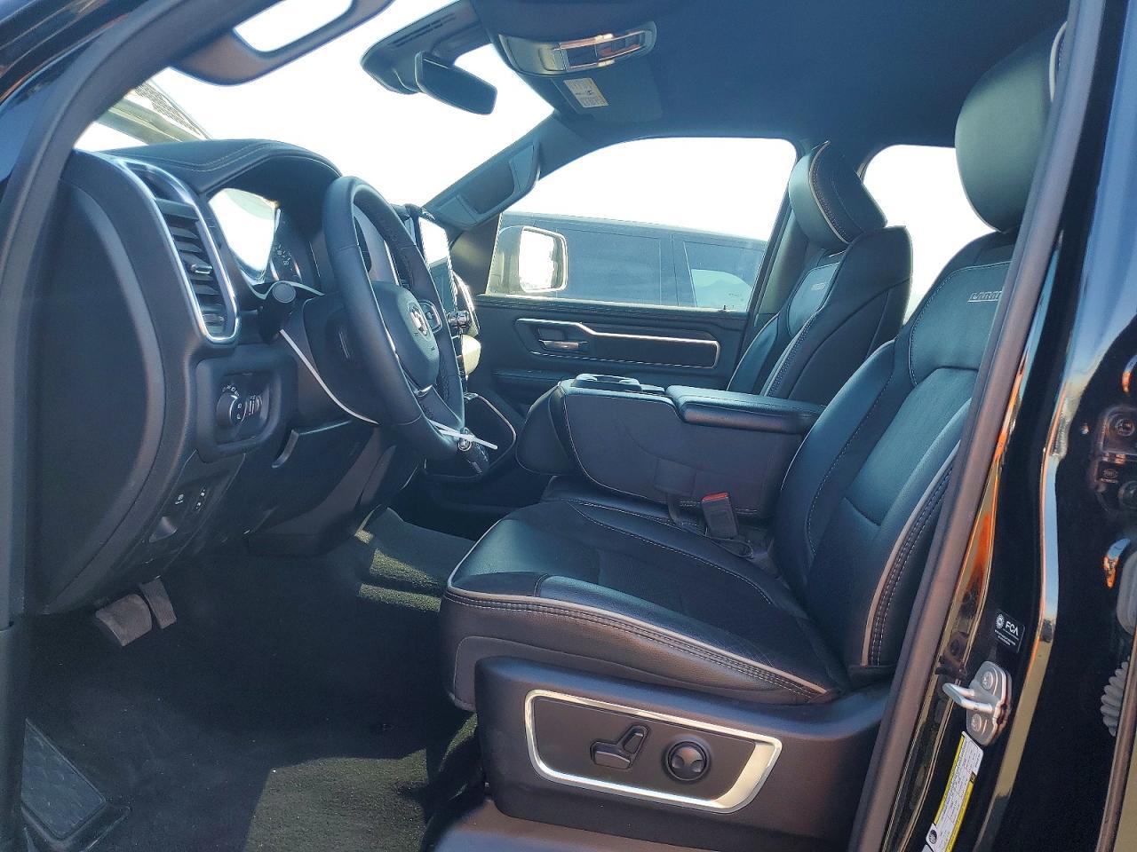 2025 Ram 1500 Laramie - Фото 7