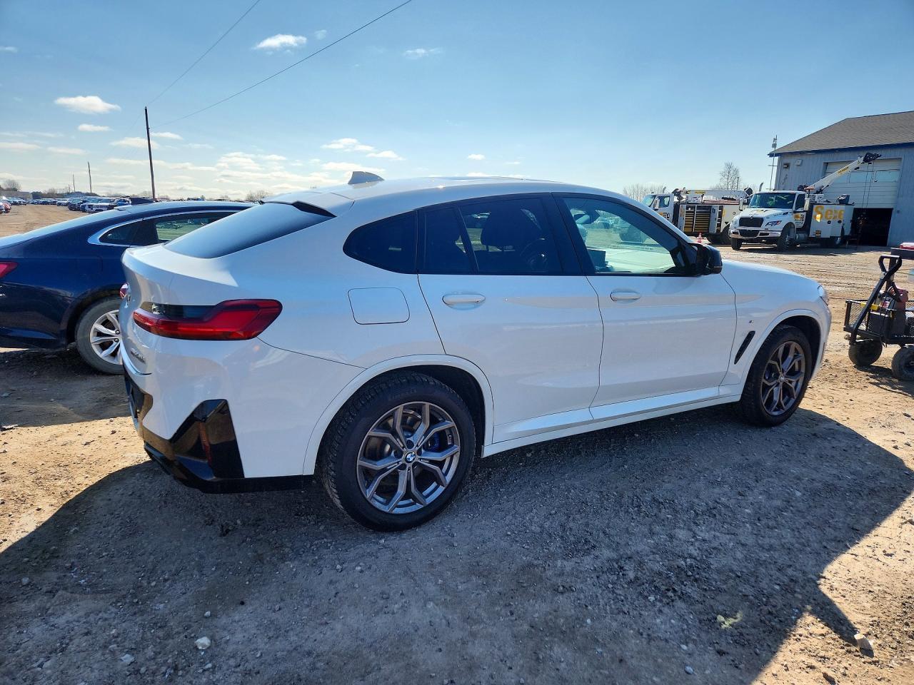 2023 BMW X4 M40I - Фото 3