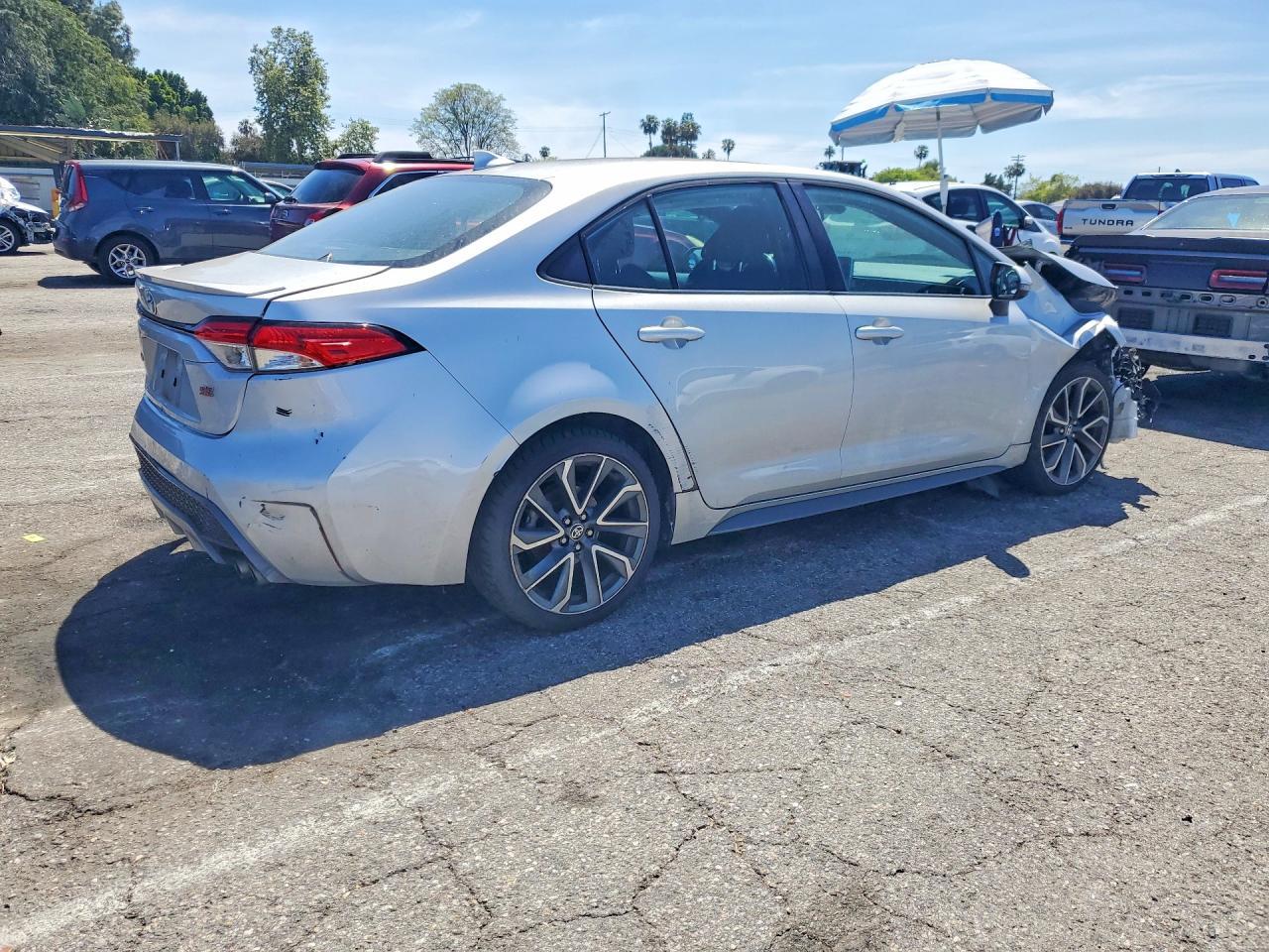 2020 Toyota Corolla Se - Фото 3