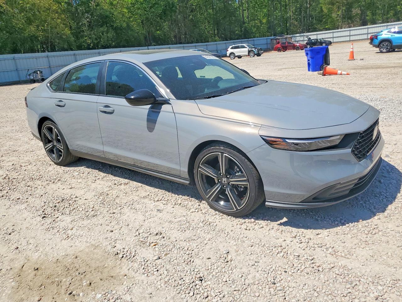 2025 Honda Accord Hybrid Sport - Image 4