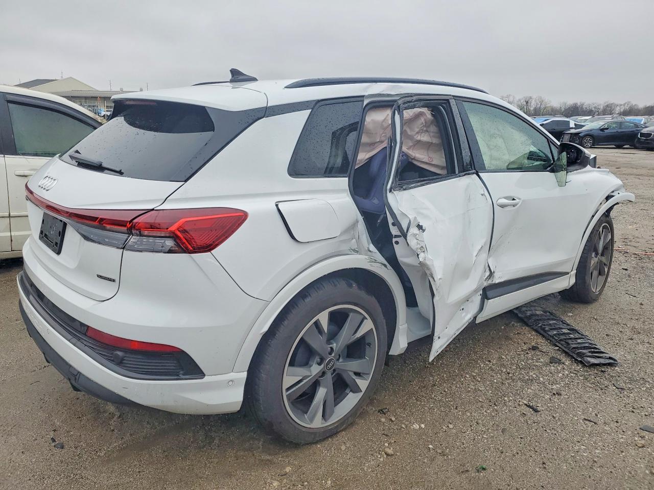 2024 Audi Q4 E-Tron Premium Plus - Фото 3