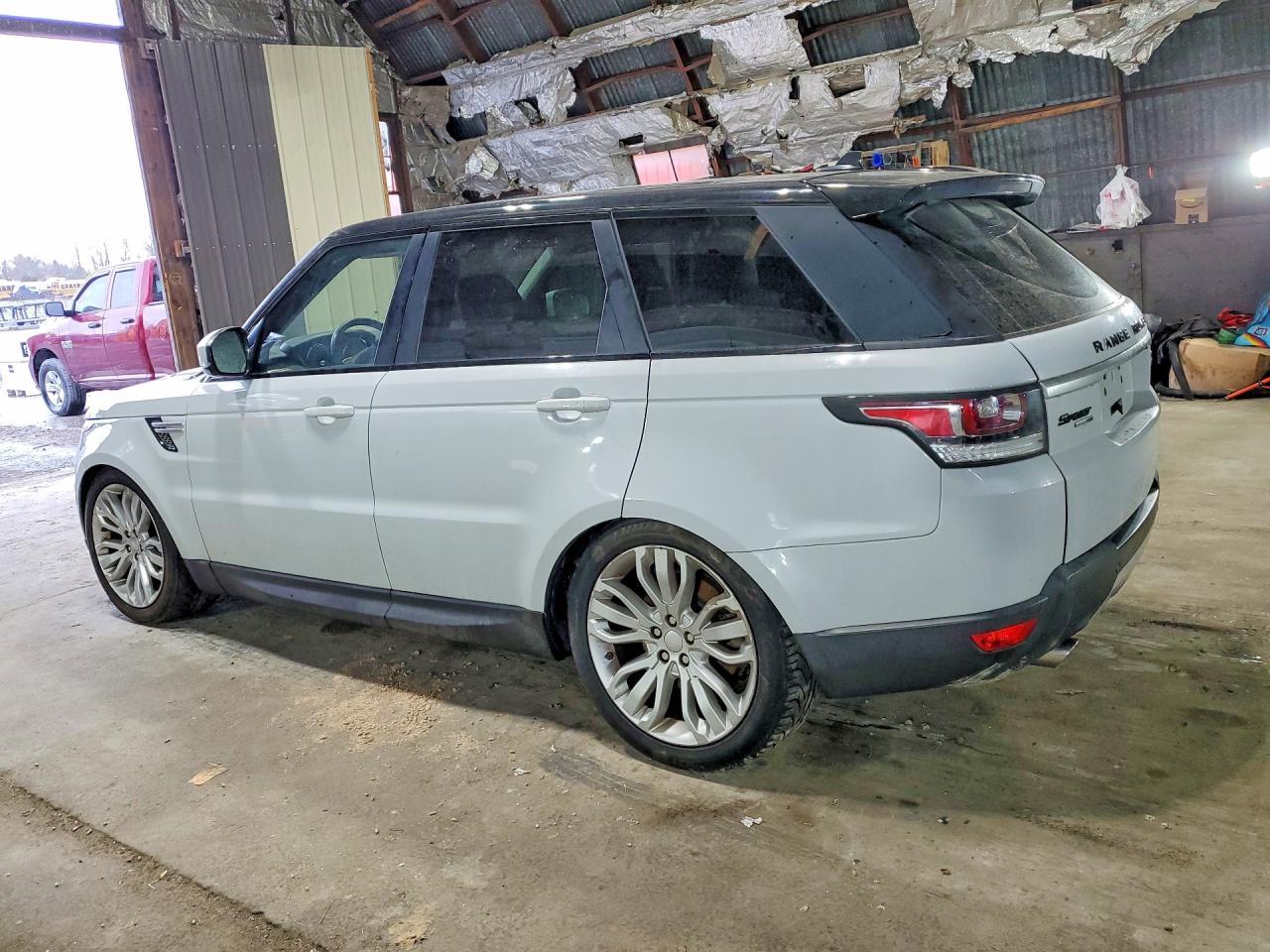 2016 Land Rover Range Rover Sport Hse - Image 2