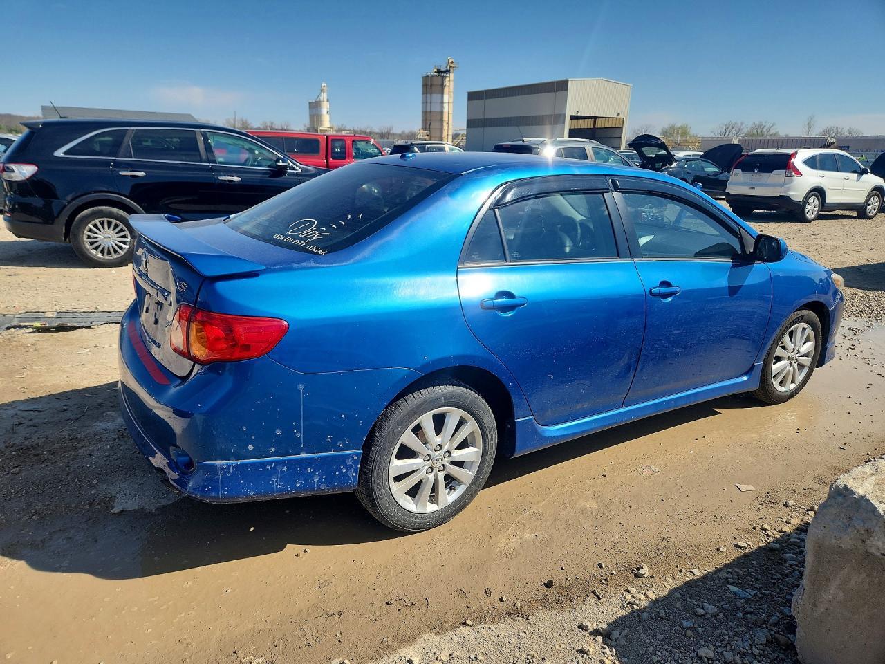 2010 Toyota Corolla S - Фото 3