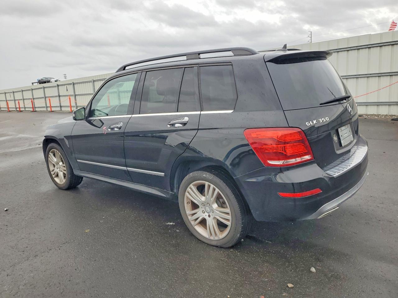 2015 Mercedes-Benz Glk 350 4Matic - Image 2