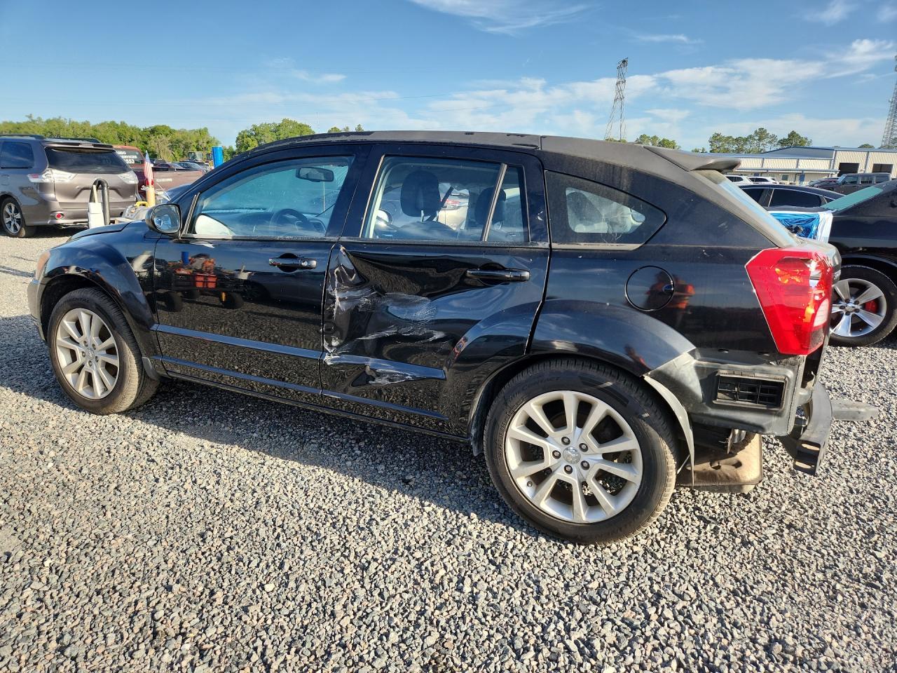 2011 Dodge Caliber Heat - Image 2
