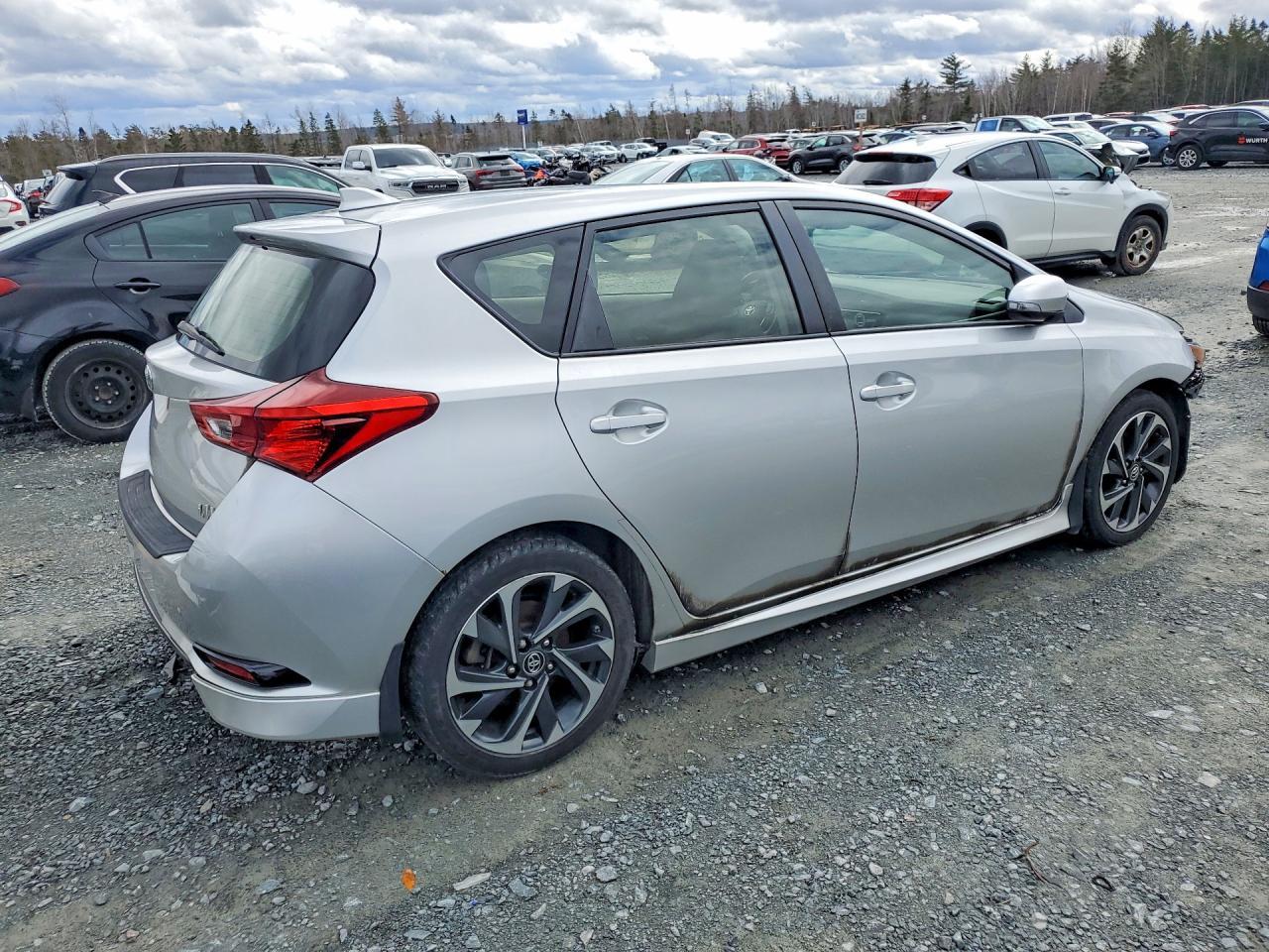 2017 Toyota Corolla Im Base - Фото 3