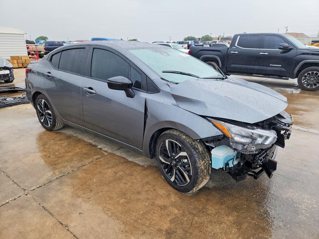 2025 Nissan Versa Sr - Фото 4