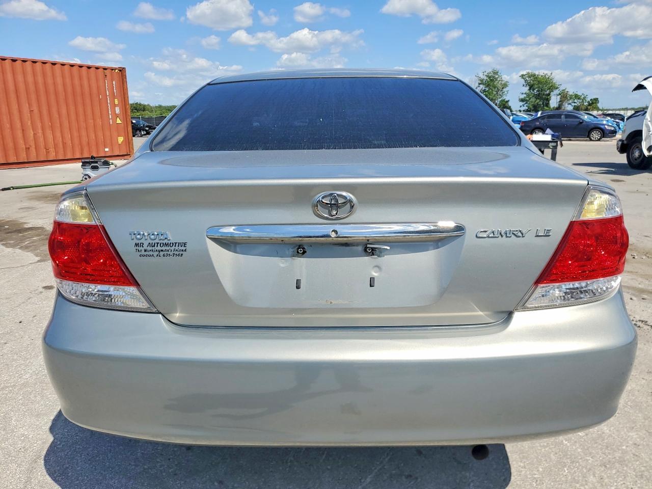 2005 Toyota Camry Le - Фото 6
