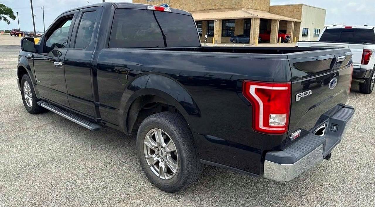 2015 Ford F150 Super Cab - Image 3