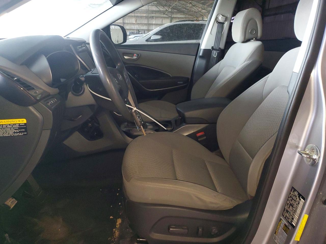 2018 Hyundai Santa Fe Se - Image 7