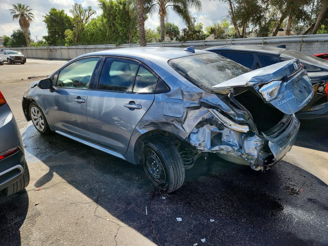 2020 Toyota Corolla Le - Фото 2