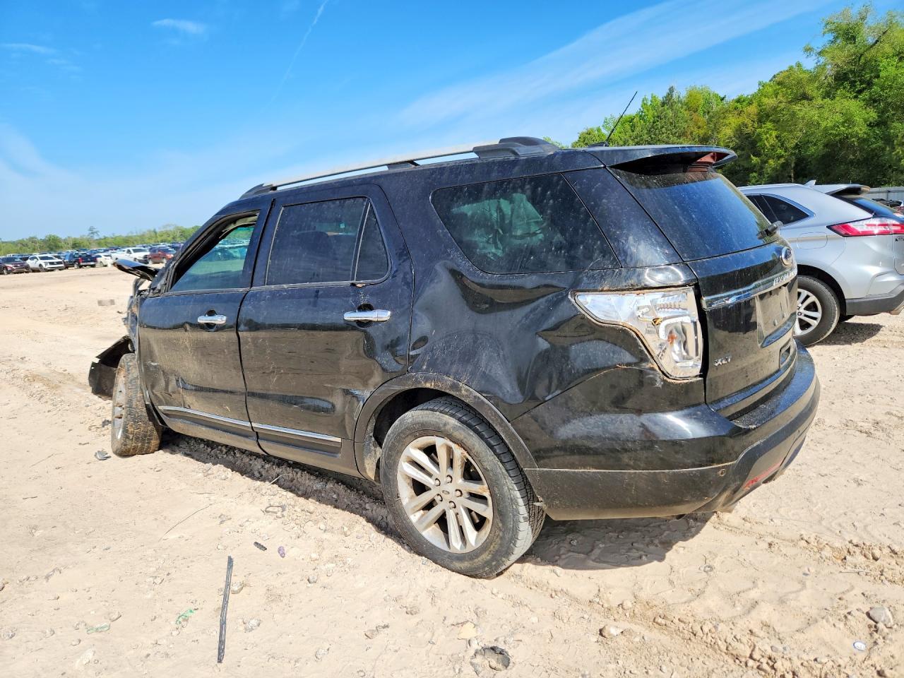 2014 Ford Explorer Xlt - Фото 2