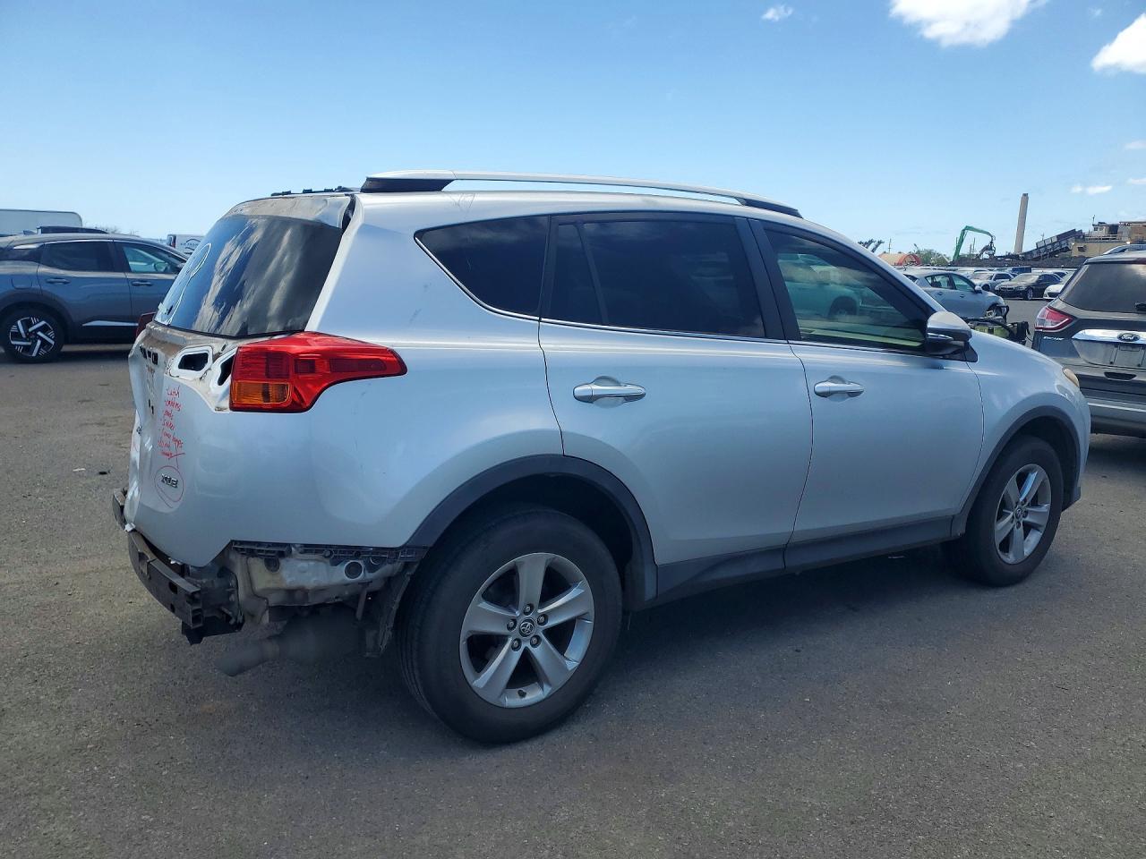 2015 Toyota Rav4 Xle - Image 3