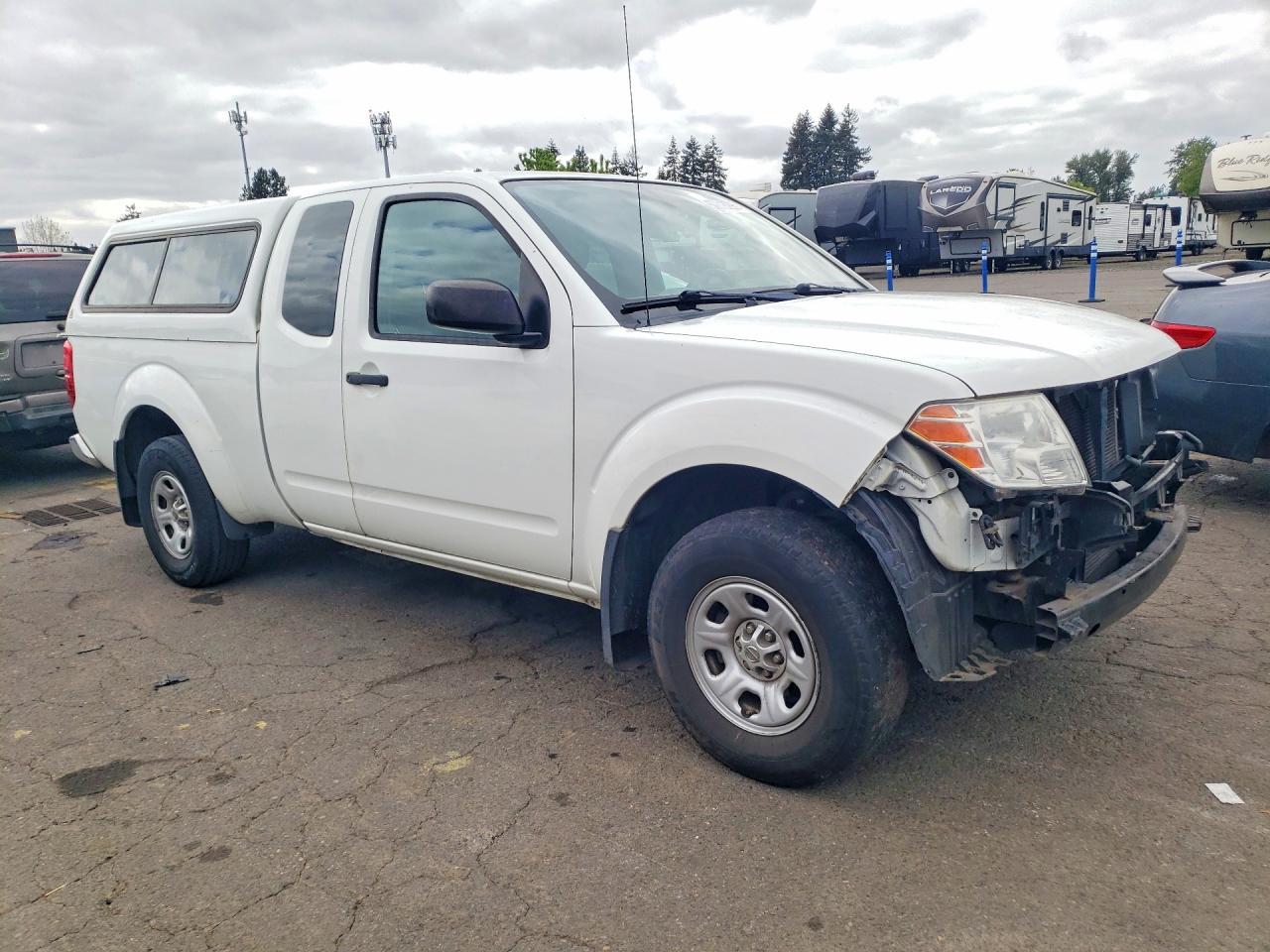 2015 Nissan Frontier S - Фото 4
