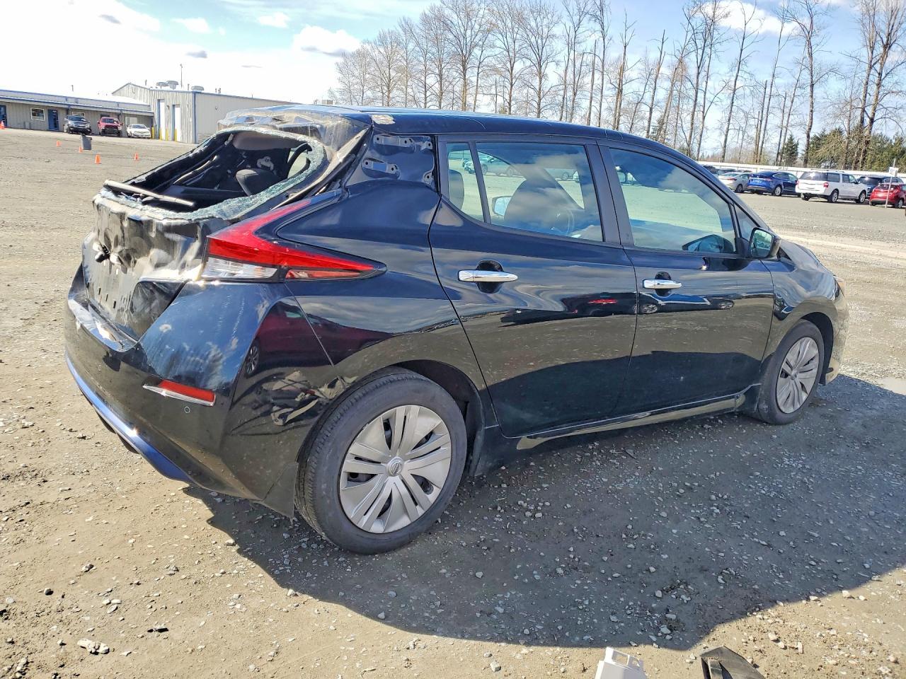 2022 Nissan Leaf S - Фото 3