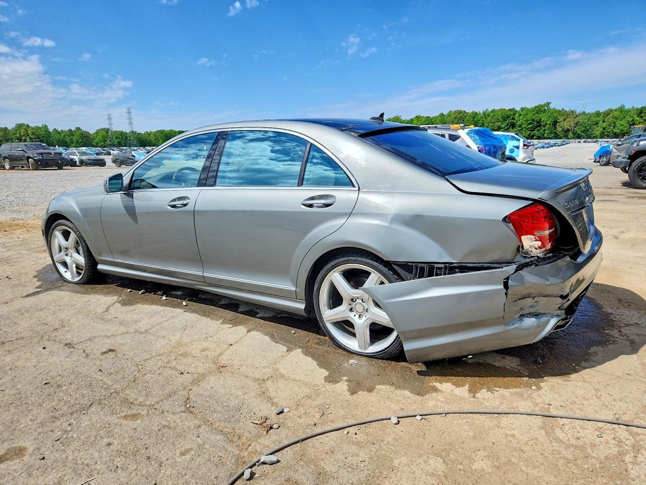 2011 Mercedes-Benz S 550 4Matic - Image 2