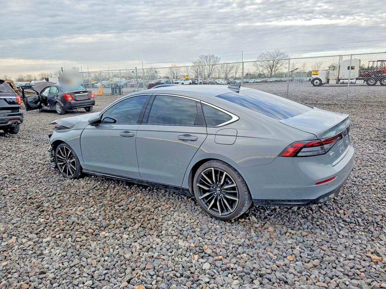2024 Honda Accord Touring Hybrid - Image 2