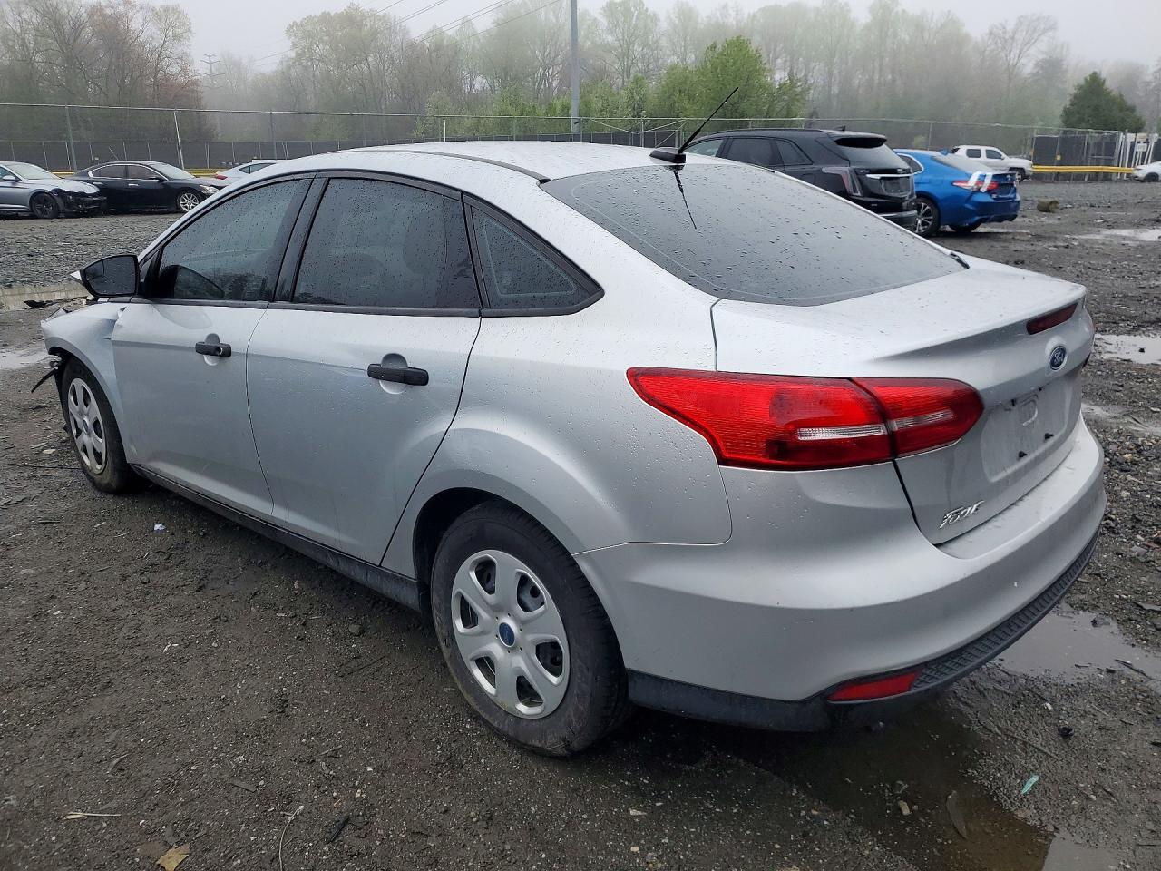 2018 Ford Focus S - Фото 2