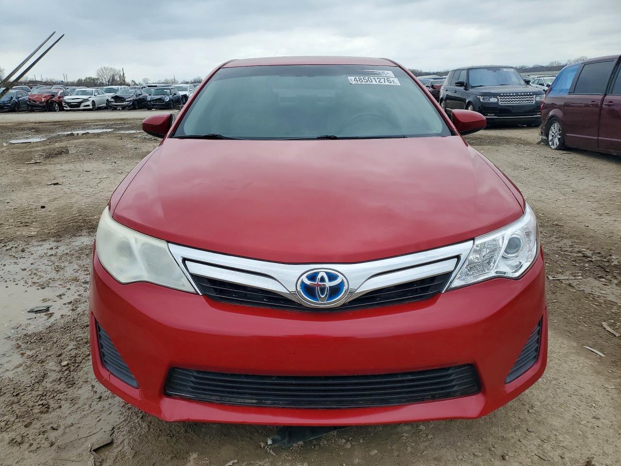 2014 Toyota Camry Hybrid Le - Image 5