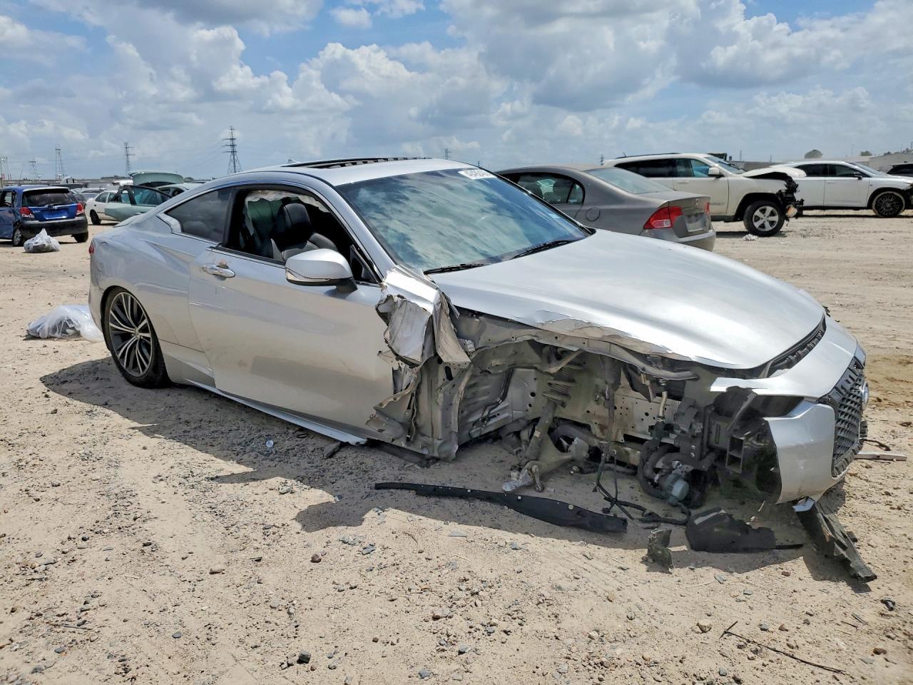 2017 Infiniti Q60 3.0T Premium - Фото 4