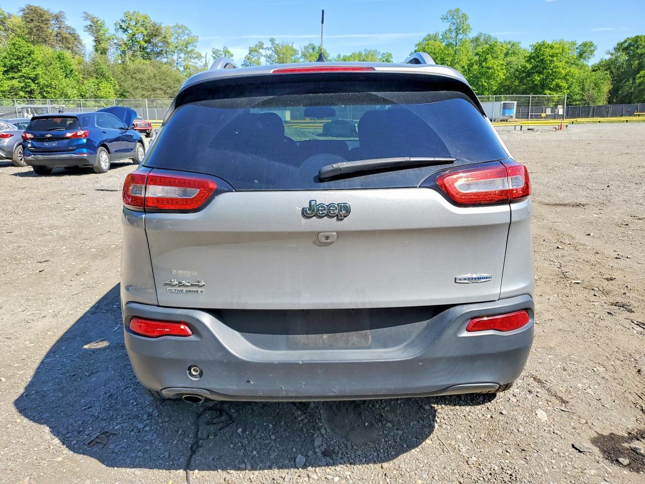 2014 Jeep Cherokee Latitude - Image 6