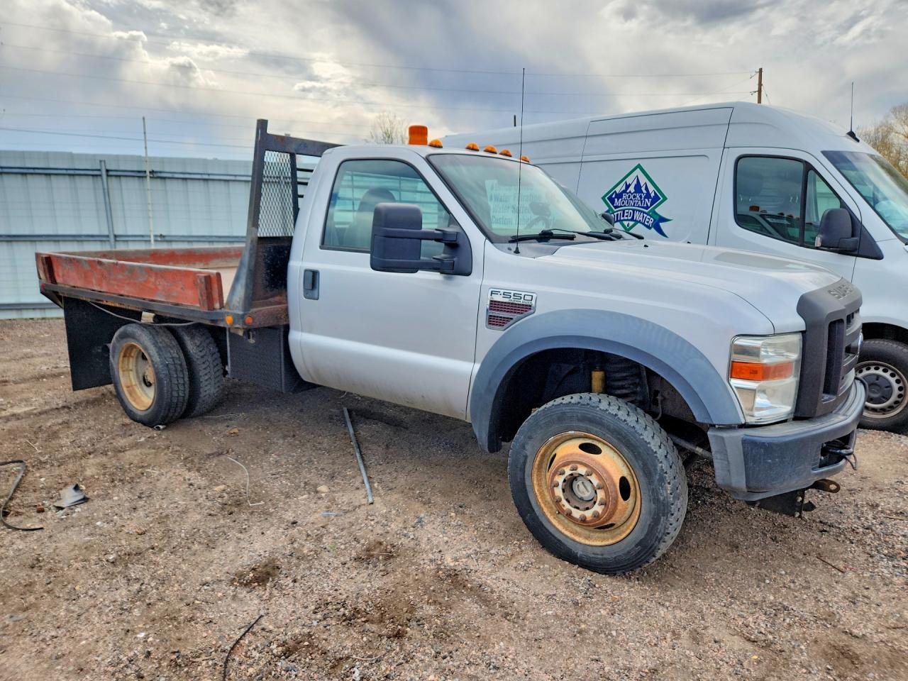 2008 Ford F550 Super Duty Flatbed Truck - Image 4