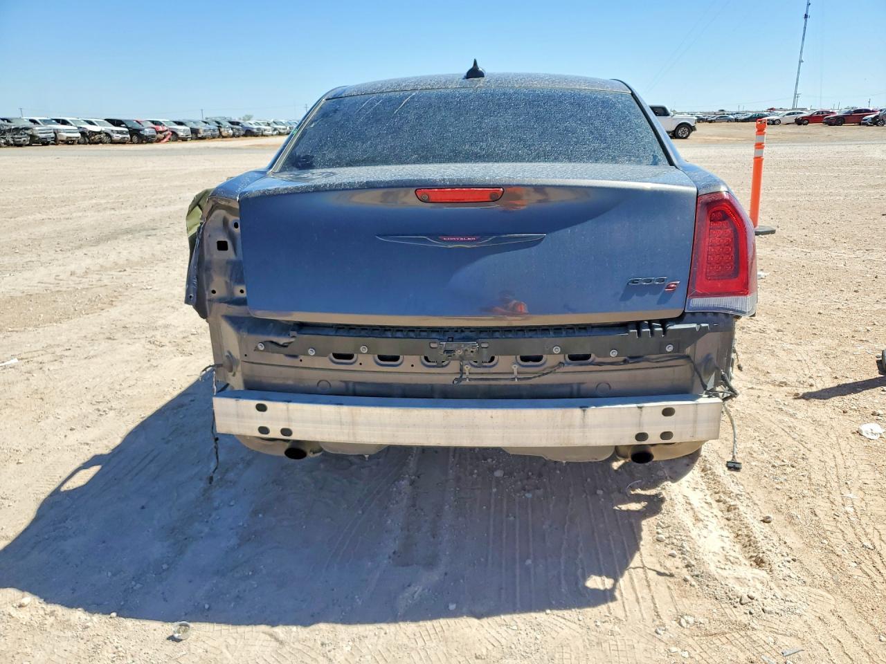 2021 Chrysler 300 S - Фото 6