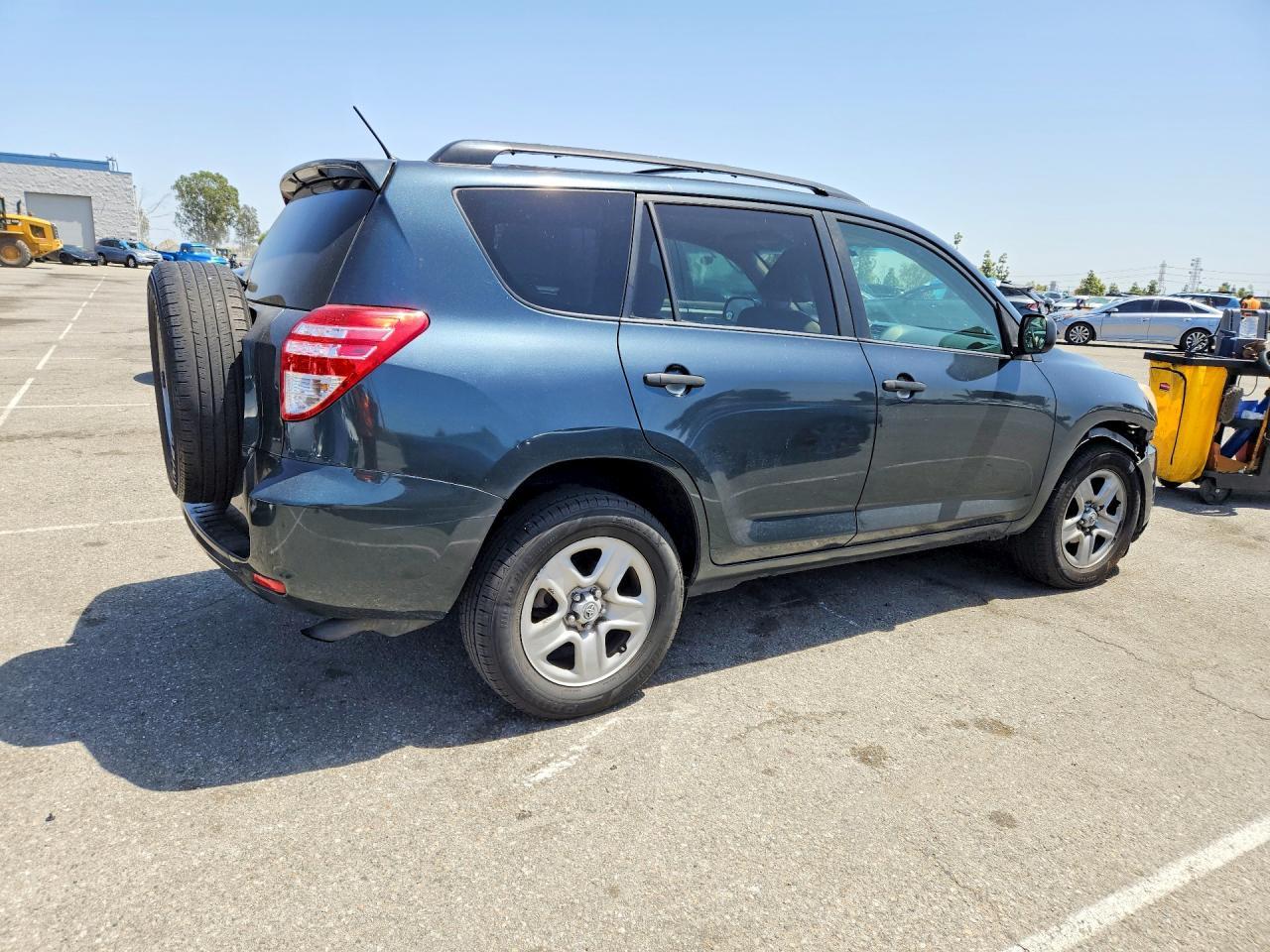 2010 Toyota Rav4 Base - Фото 3