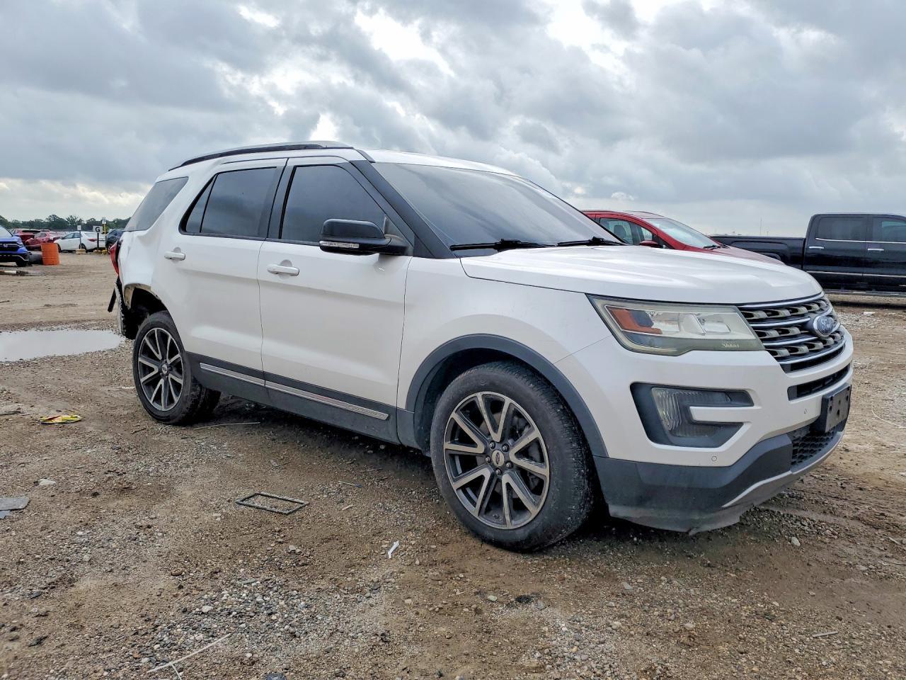2016 Ford Explorer Xlt - Фото 4