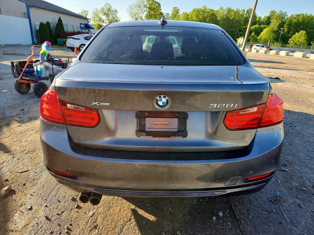 2015 BMW 328 Xi - Image 6