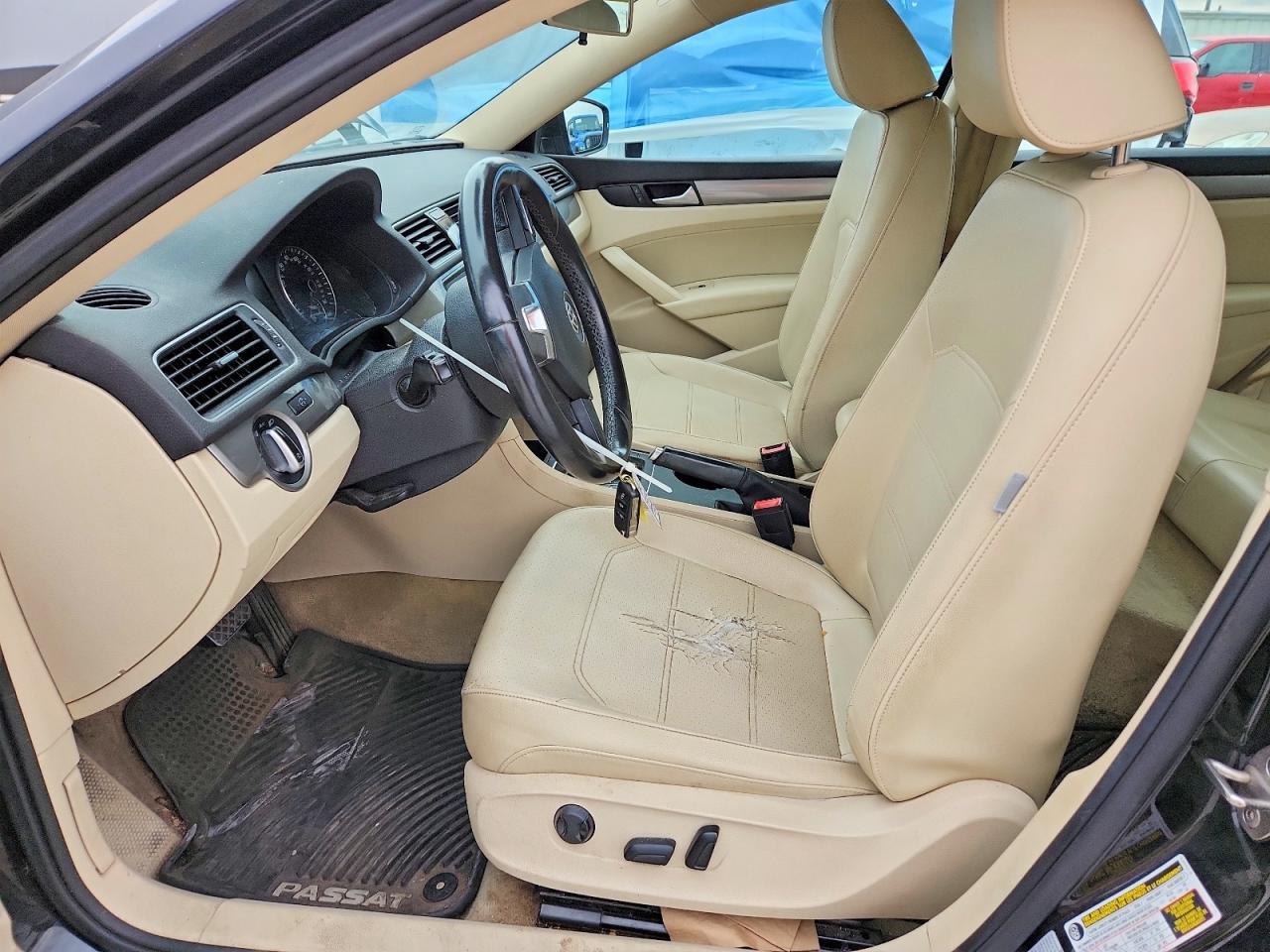 2015 Volkswagen Passat S - Image 7