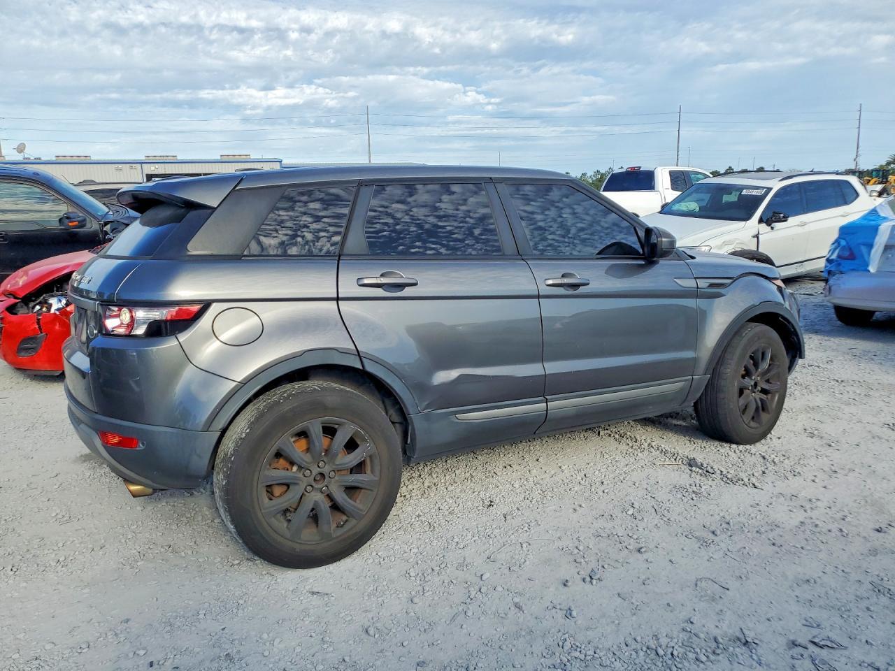 2015 Land Rover Range Rover Evoque Pure - Image 3