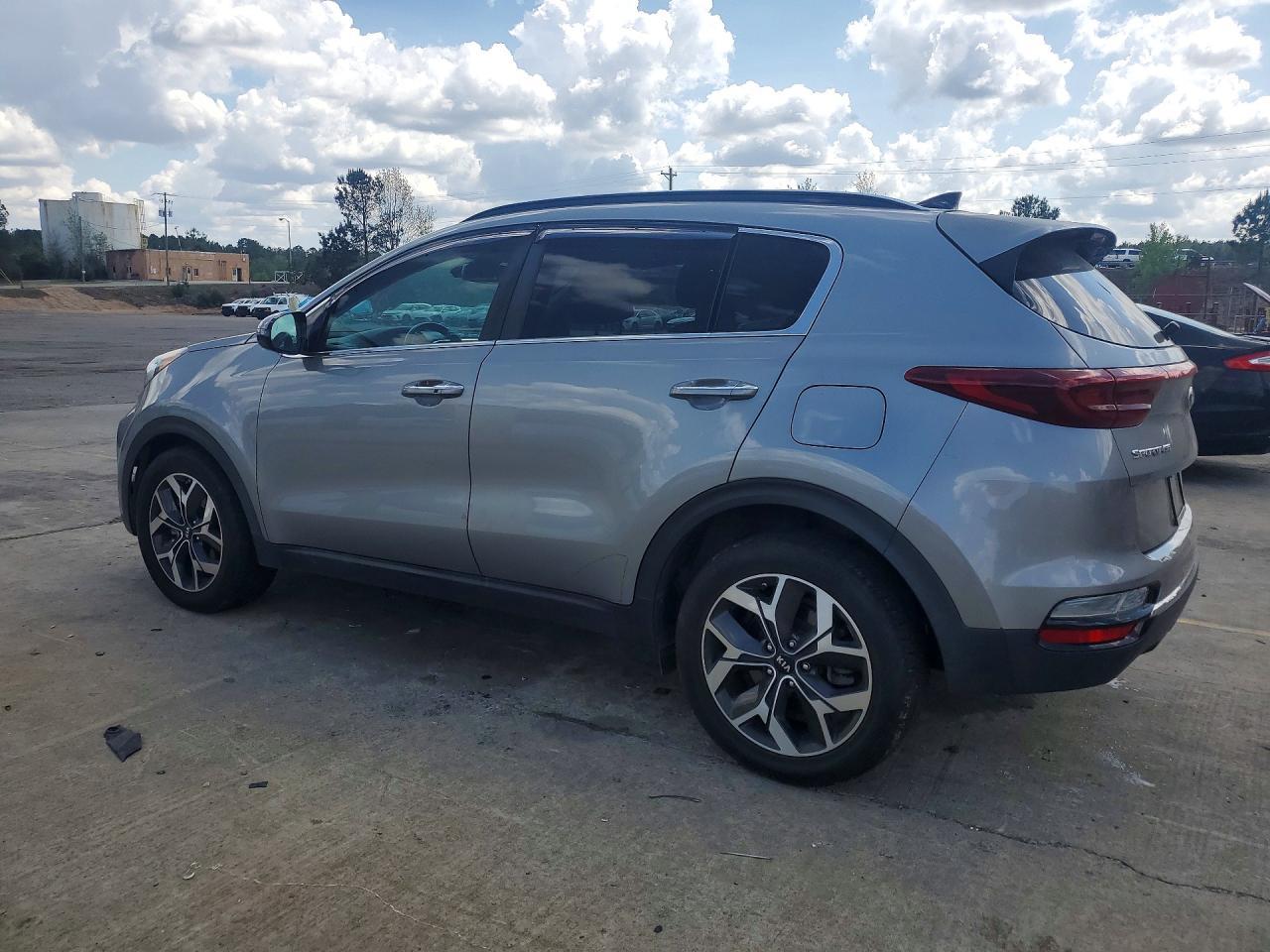 2021 Kia Sportage Ex - Image 2