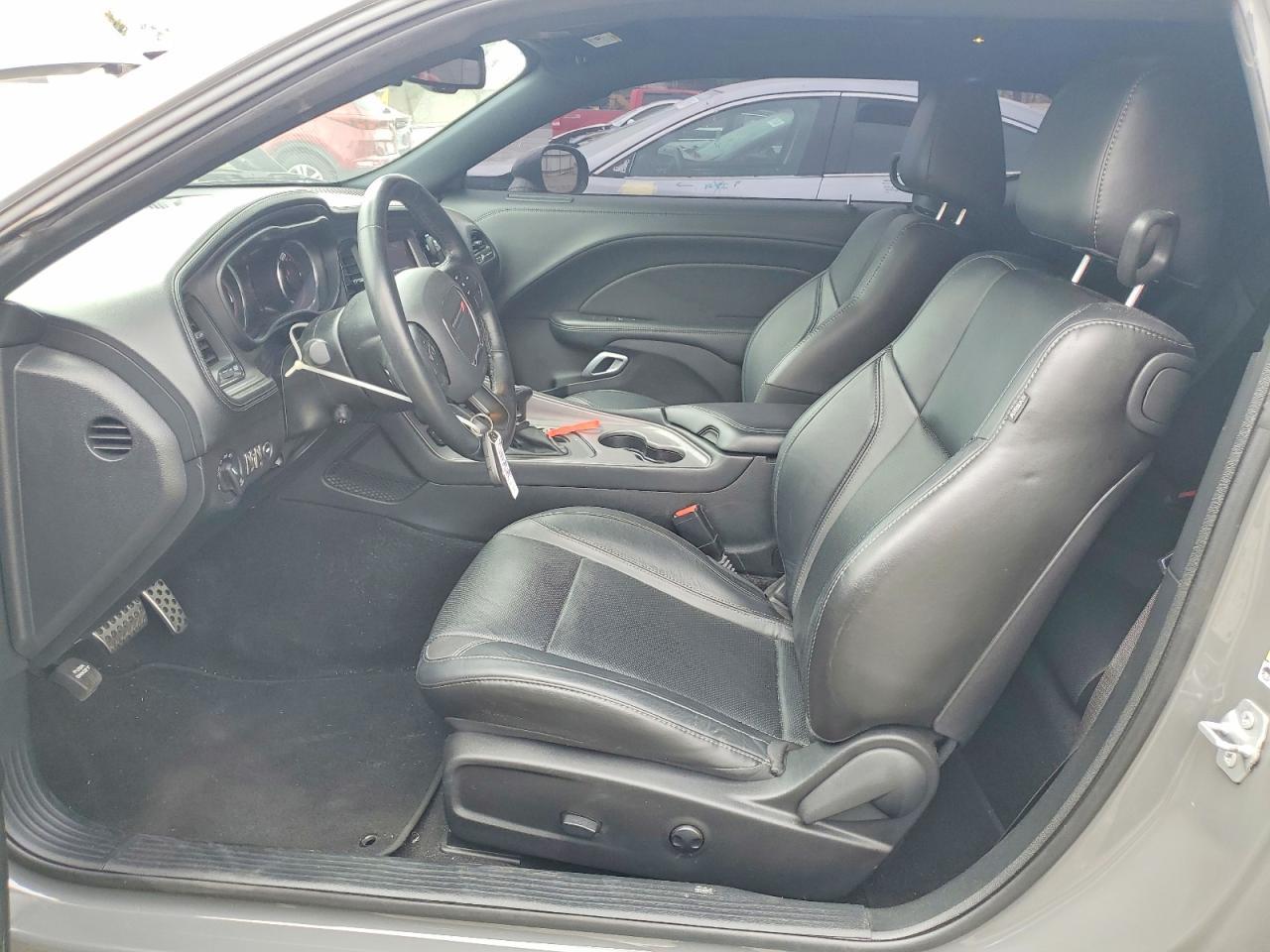 2023 Dodge Challenger Sxt - Image 7
