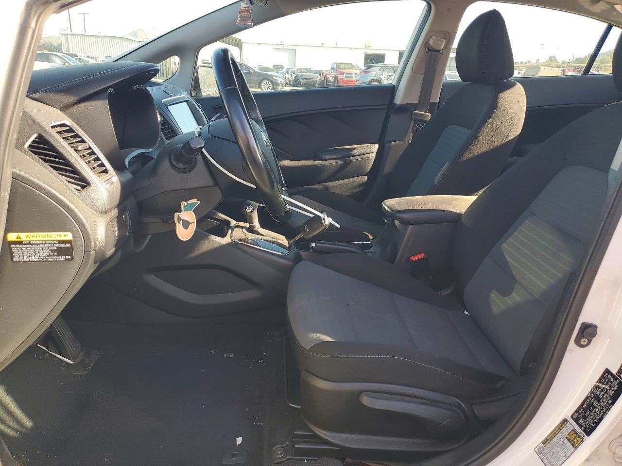 2018 Kia Forte S - Фото 7