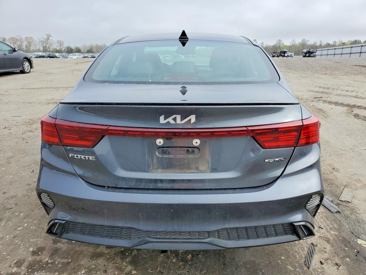 2024 Kia Forte Gt Line - Фото 6