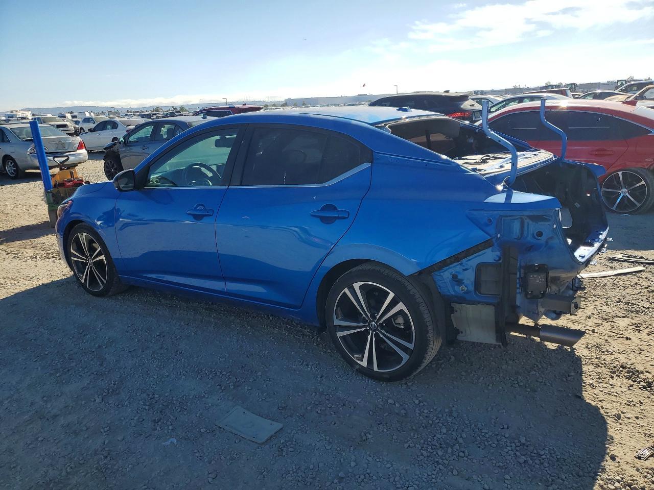 2021 Nissan Sentra Sr - Фото 2