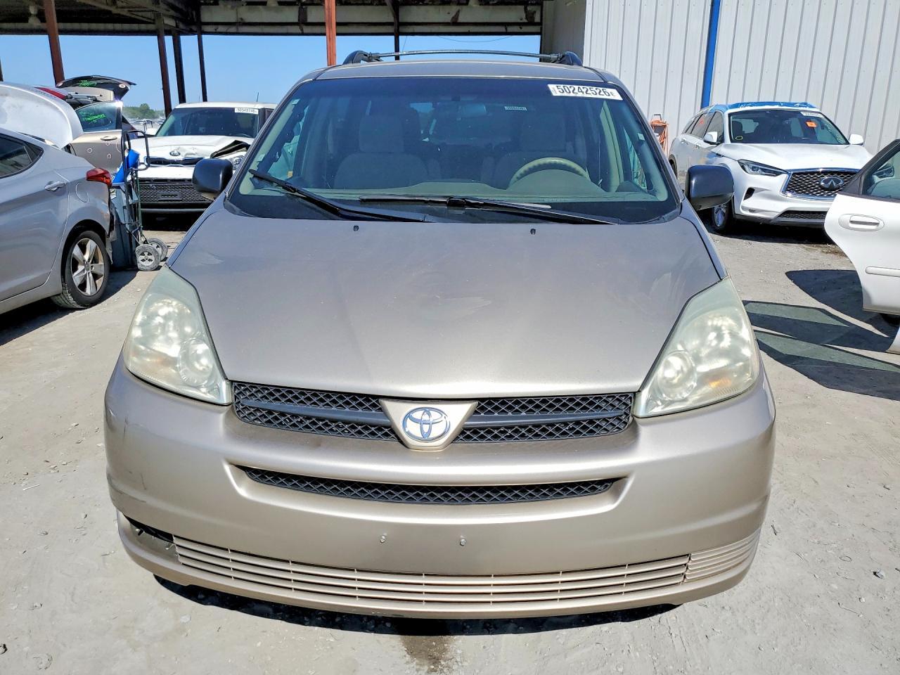 2005 Toyota Sienna Le 7 Passenger - Фото 5