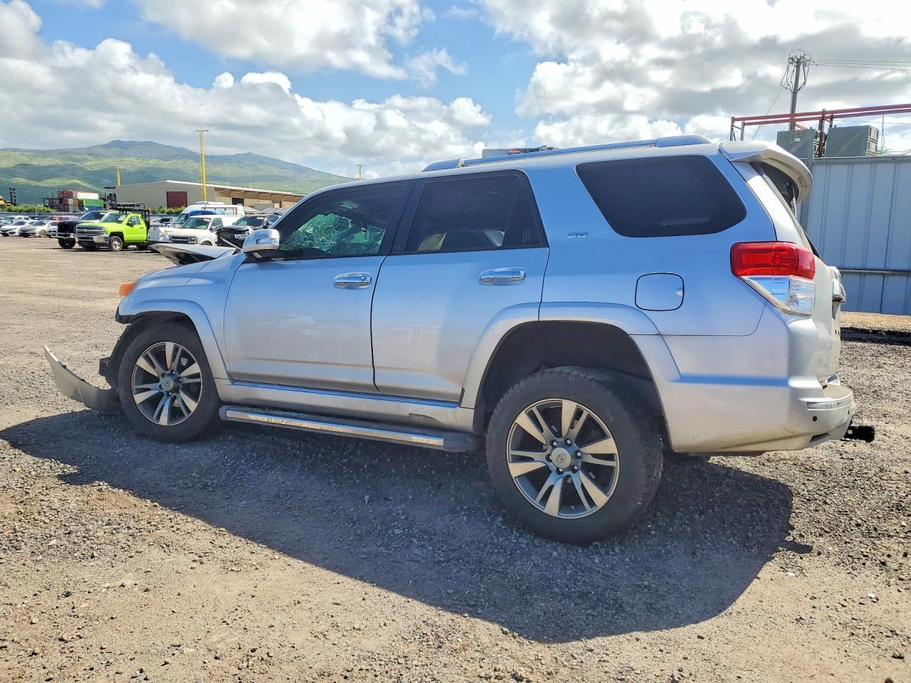 2011 Toyota 4Runner Sr5 - Фото 2